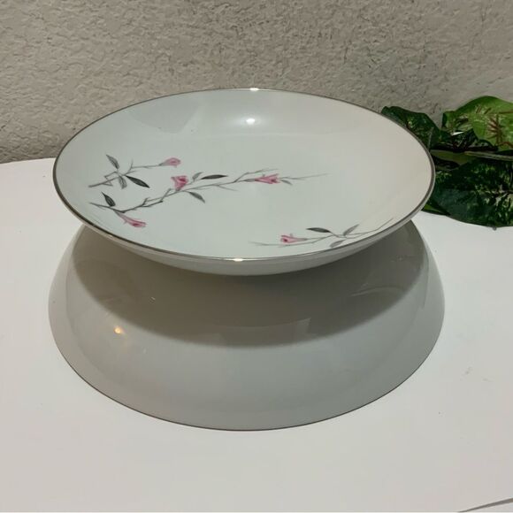 2 Cherry Blossom Fine China 1067 Japan 1 large Bowls 9 1/8"  1 salad bowl 7.5”G6 - Picture 9 of 12